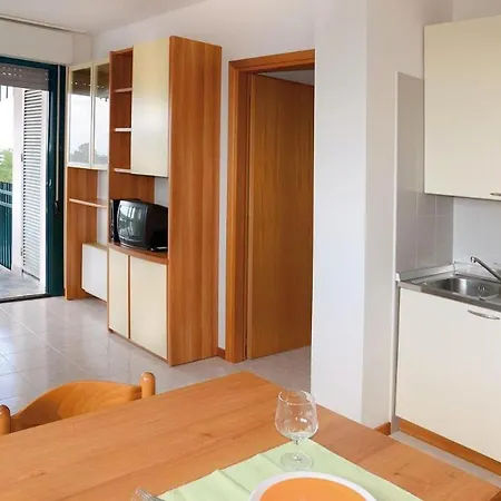 So Stylish Delle Terme One Bed Sleeps 4, Num2