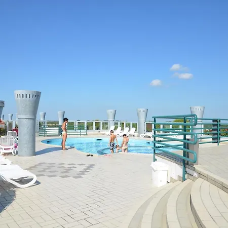 So Stylish Delle Terme One Bed Sleeps 4, Num2 Apartament Bibione