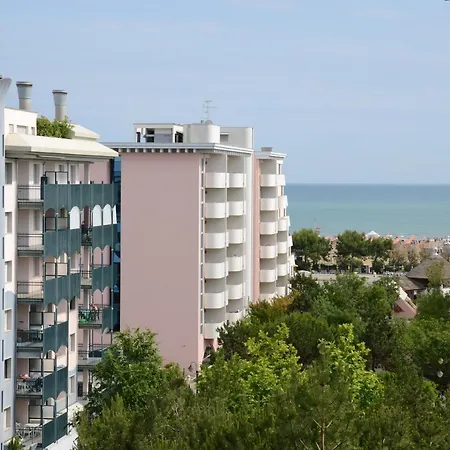 So Stylish Delle Terme One Bed Sleeps 4, Num2 Apartament *