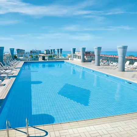 So Stylish Delle Terme One Bed Sleeps 4, Num2 Apartament *